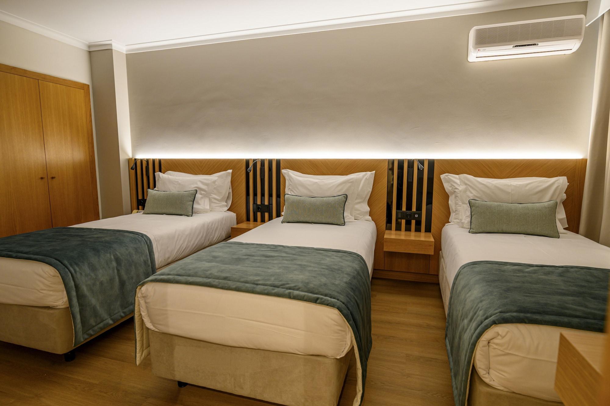 Hotel Santa Eufémia 3*